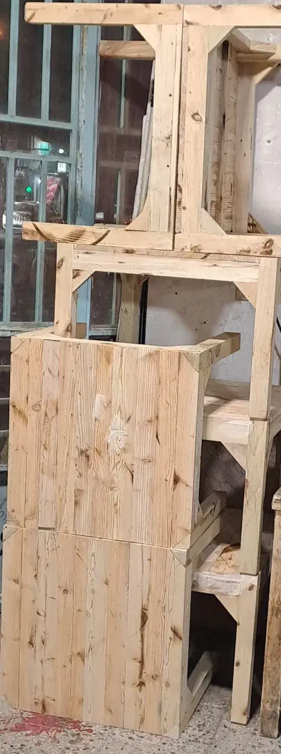 کرسی چوبی شب یلدا|صندلی و نیمکت|بیرجند, |دیوار