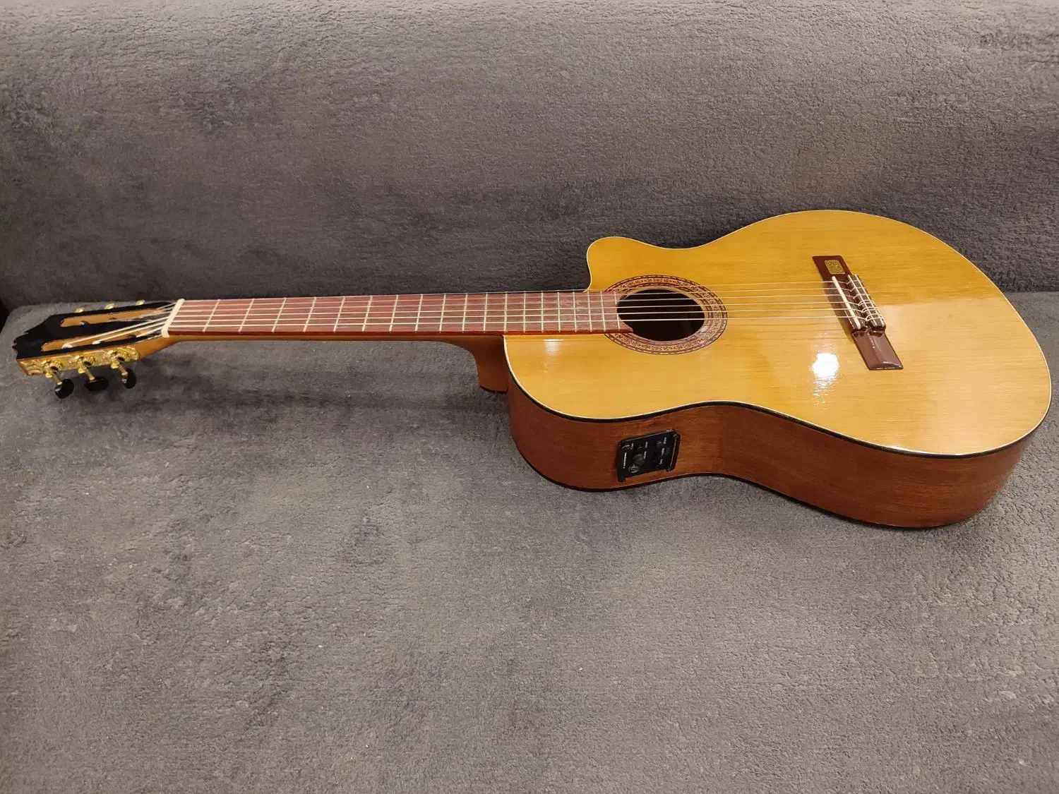 گیتار برند مارتینز|گیتار، بیس، امپلیفایر|محمدشهر, همایون ویلا|دیوار