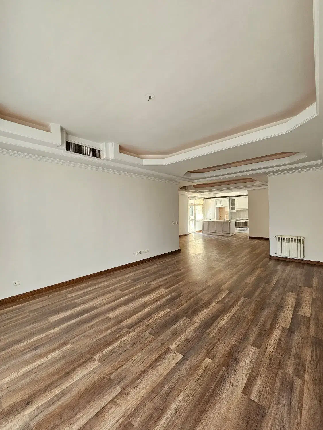 فرشته چناران ۱۵۵متر۳خواب/بازسازی شده