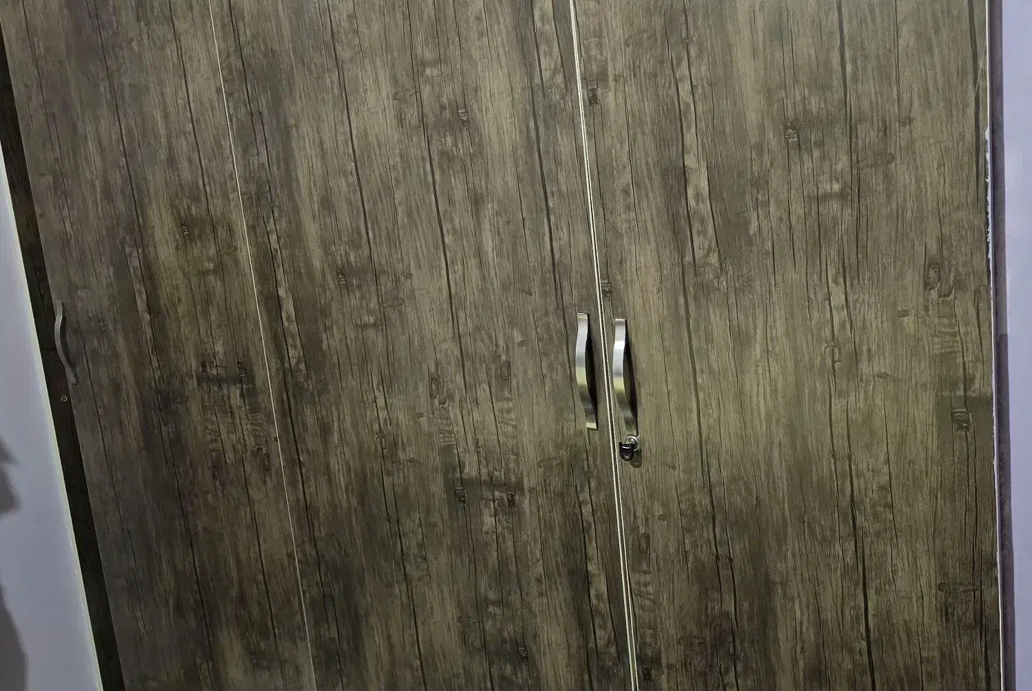 درب کمد دیواری ریلی mdf|جاکفشی، کمد، دراور|تهران, گلستان (شهرک راه آهن)|دیوار