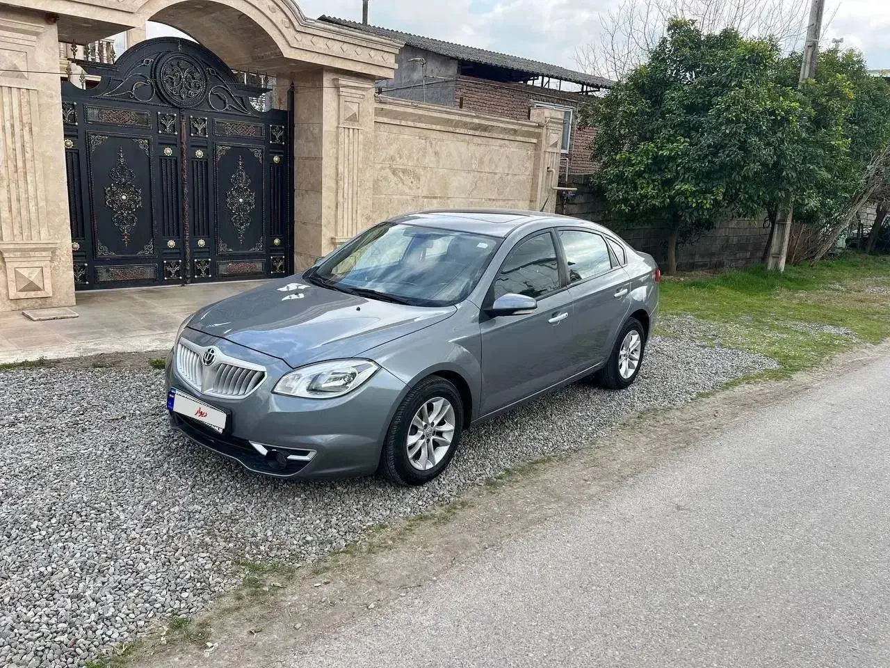 برلیانس|خودرو کلاسیک|بابل, |دیوار