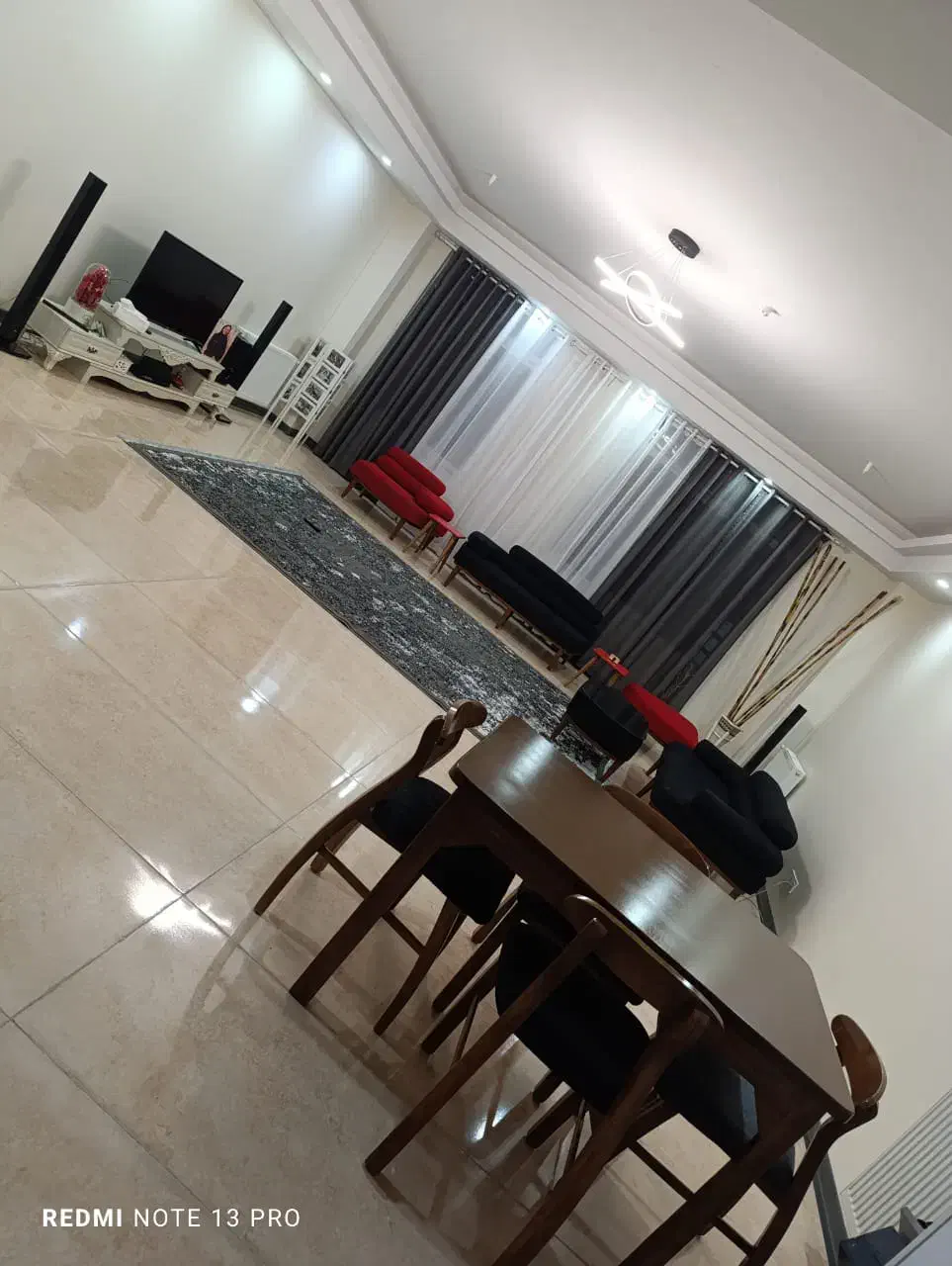 آپارتمان ۱۰۰متری دوخواب