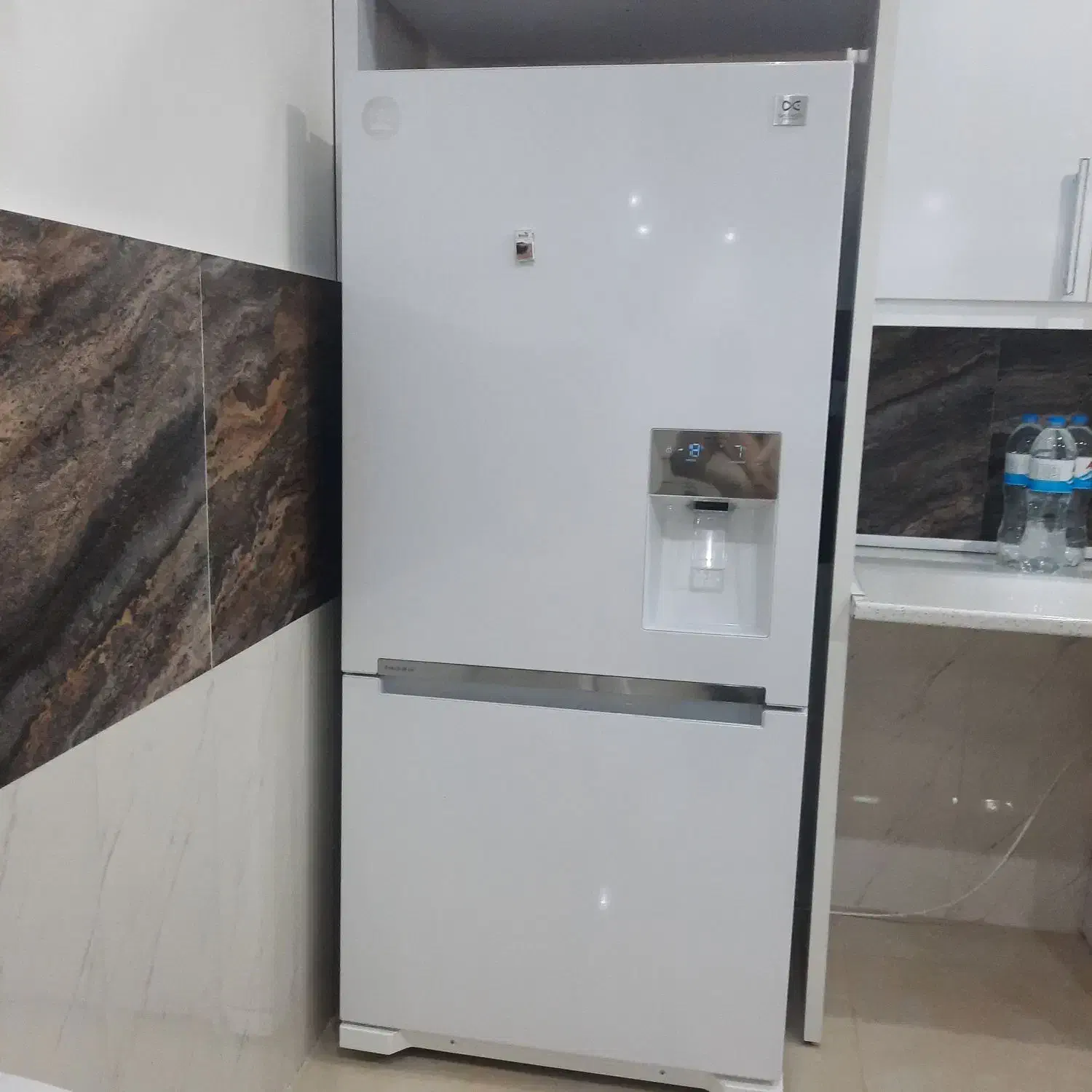 فروش یخچال|یخچال و فریزر|صومعه‌سرا, |دیوار