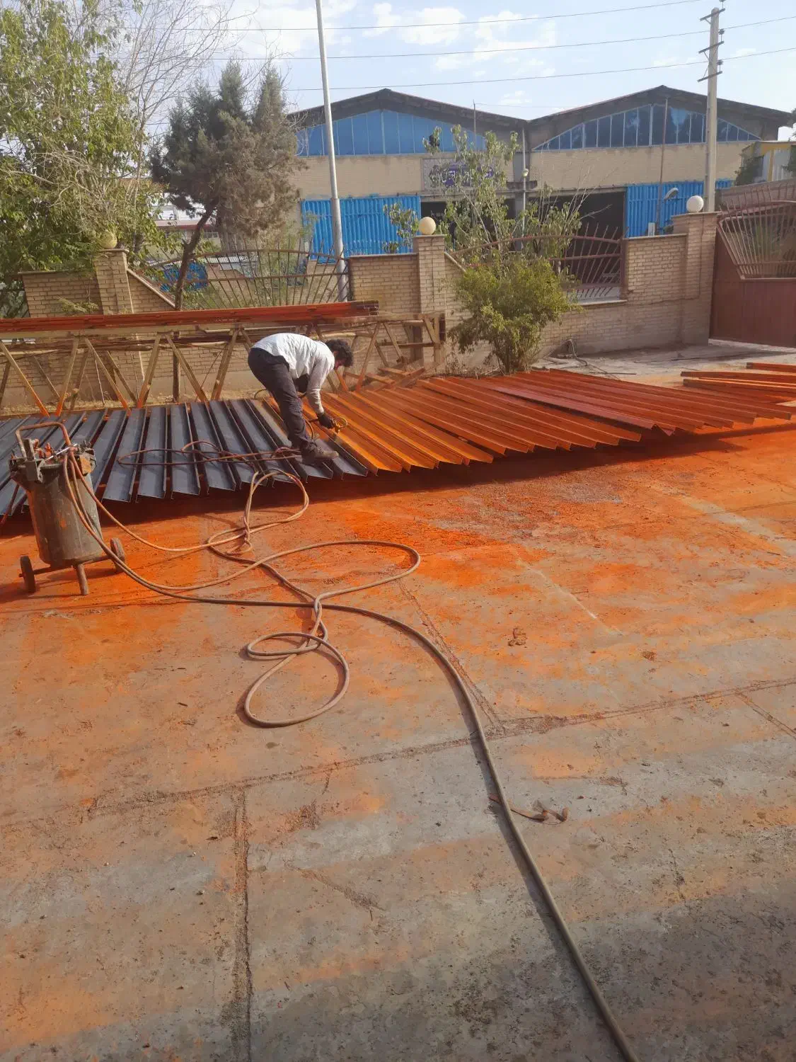 ساخت انوع سوله واسکلت فلزی|خدمات پیشه و مهارت|رباطکریم, شهرک صنعتی پرند|دیوار