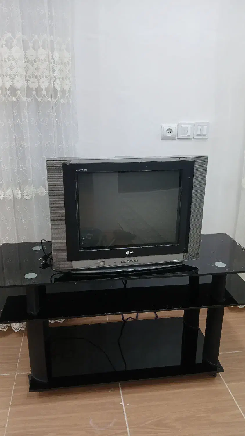 تلویزیون میز تلویزیون|تلویزیون و پروژکتور|ایلام, |دیوار