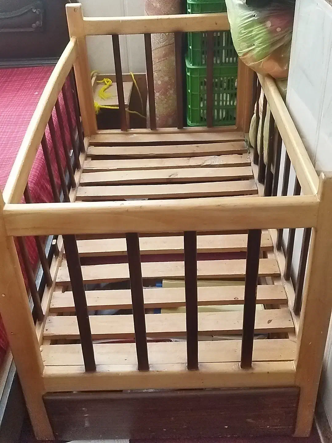 تخت دو نفره همراه با تشک و تخت کودک|تخت و سرویس خواب|مراغه, |دیوار