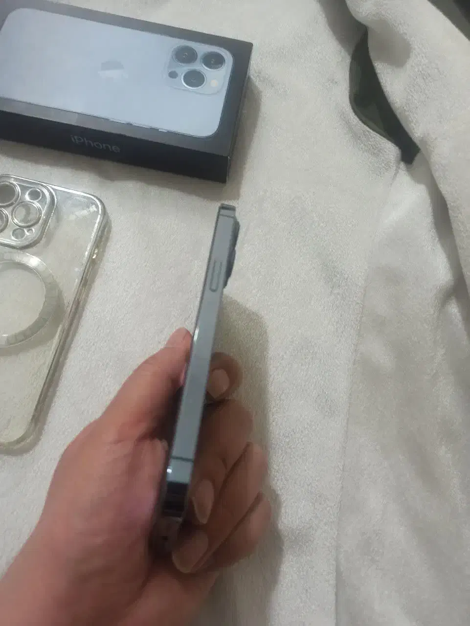 گوشی آیفون۱۳ پرو آبی|موبایل|مشهد, هنرور|دیوار