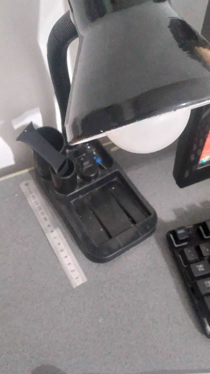 چراغ مطالعه همراه با چراغ|لوازم التحریر|قائن, |دیوار