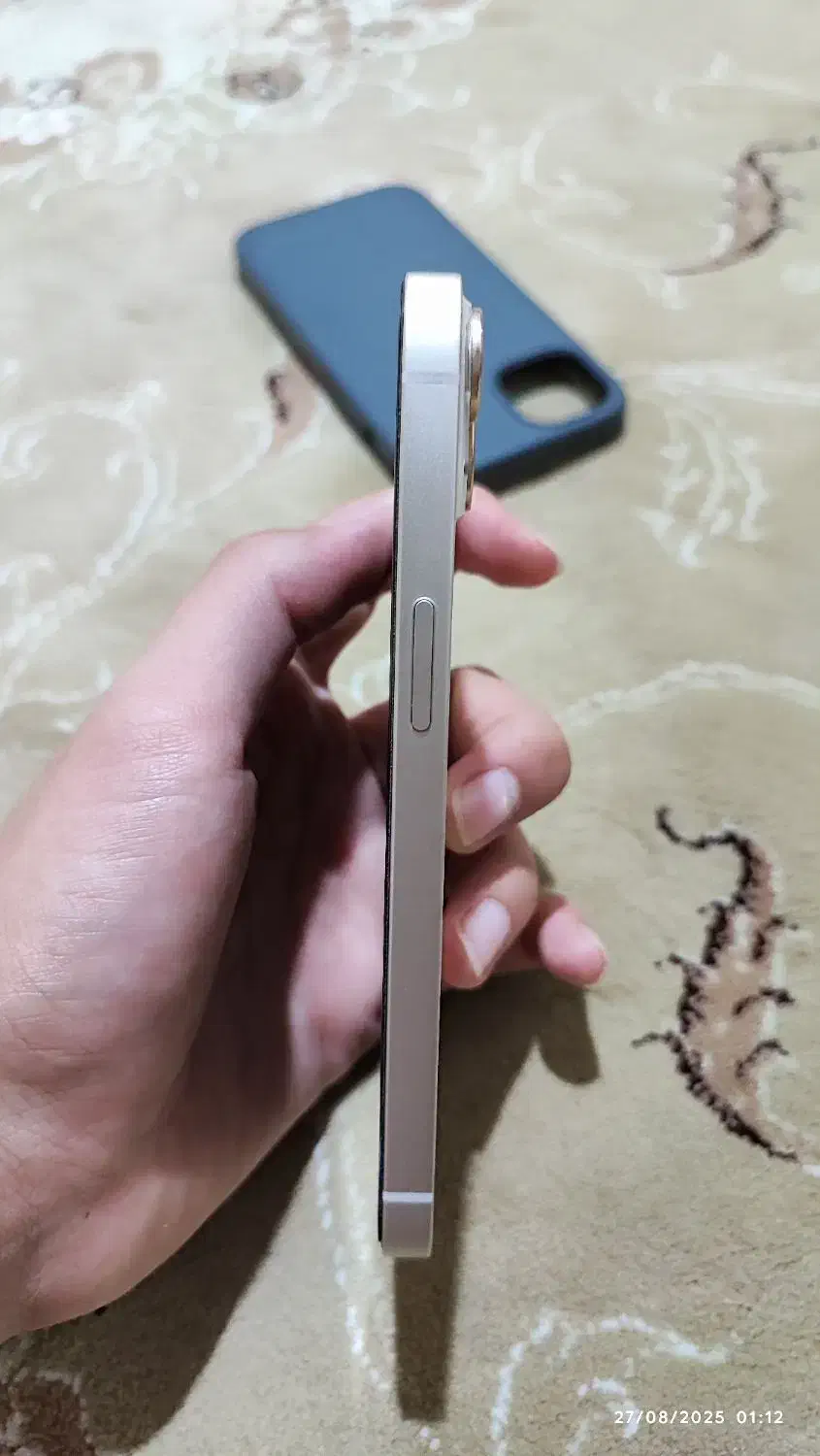 Iphone 13 باتری ۱۰۰ کاملا نو نو|موبایل|صحنه, |دیوار