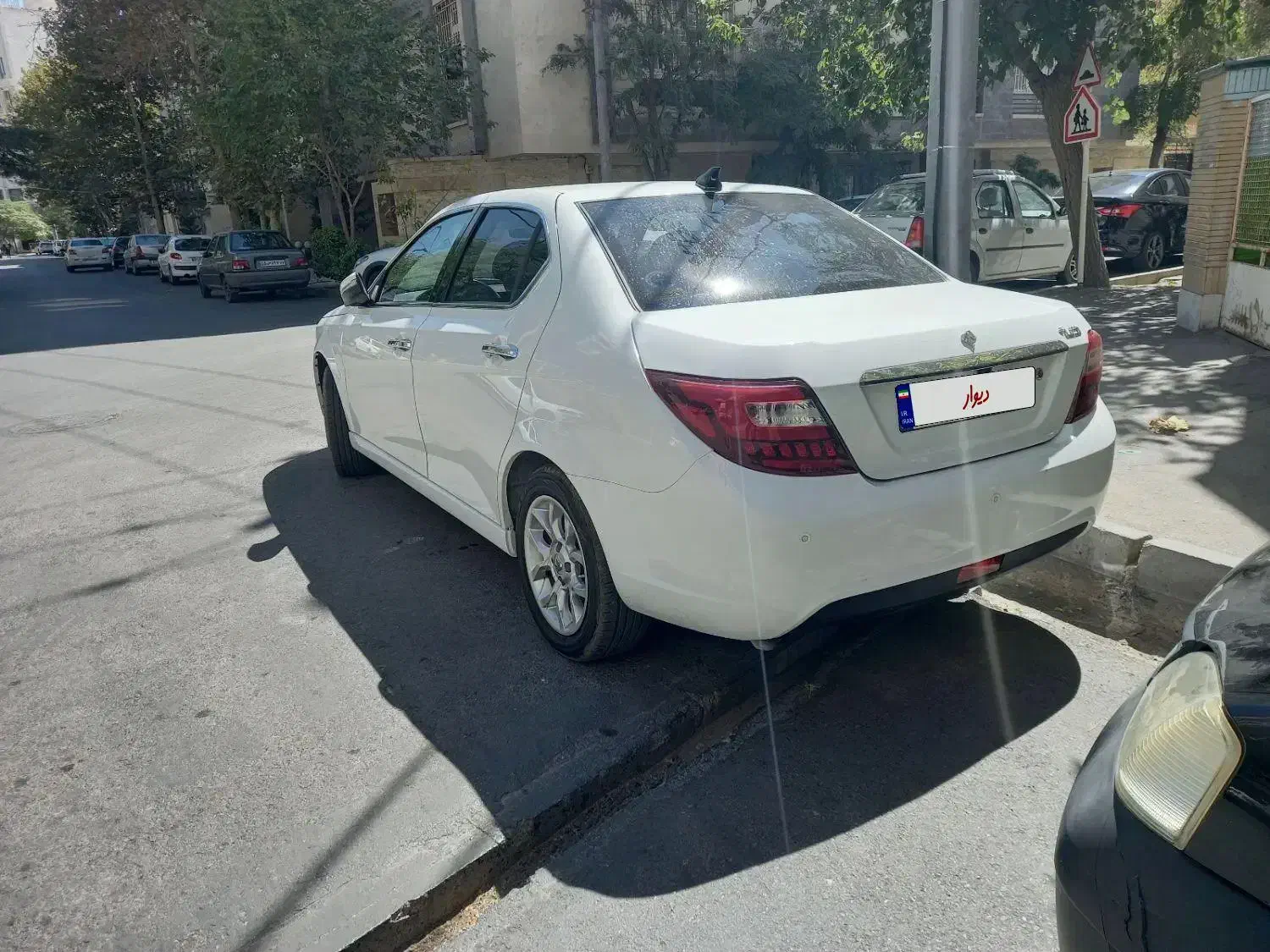 دنا پلاس دنده ای ۴۰۳ بدون رنگ|خودرو سواری و وانت|مشهد, امیر|دیوار
