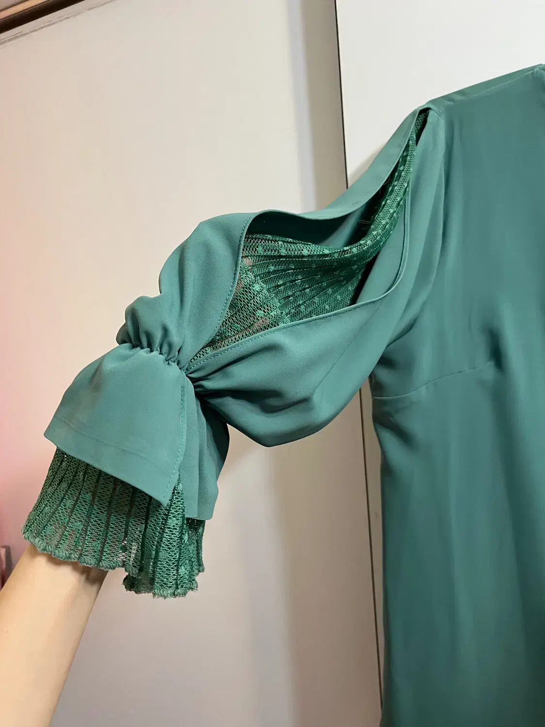 شومیز مجلسی|لباس|رشت, دباغیان|دیوار