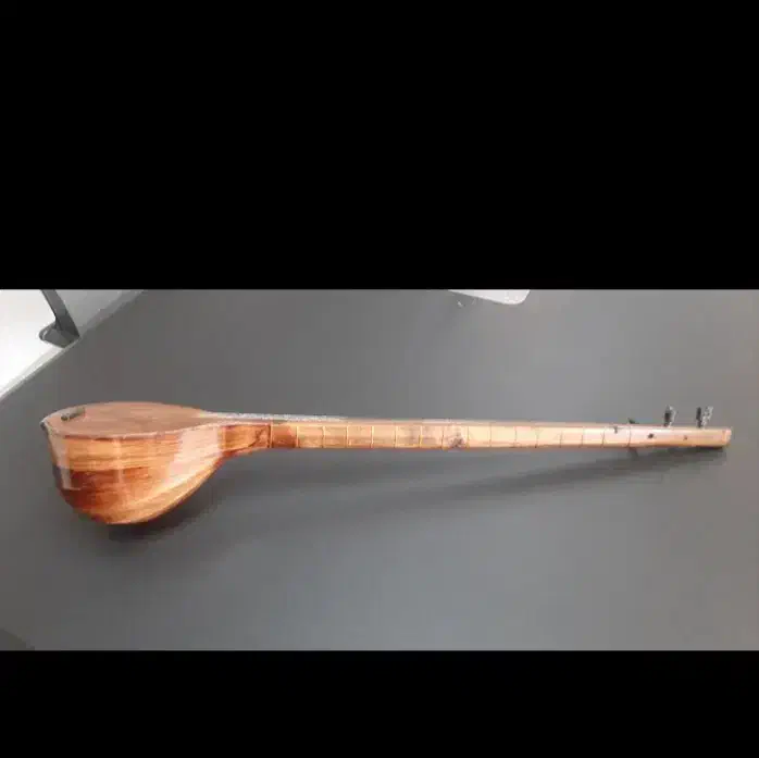 سه تارچوب گردو|سازهای سنتی|اراک, |دیوار