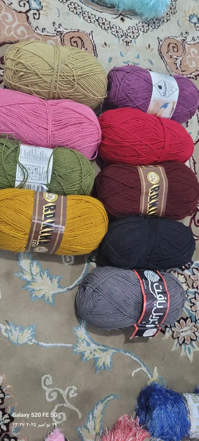 تعدادی کاموا سوزنی،یوموش،پلی استر|لوازم خیاطی و بافتنی|وحیدیه, |دیوار