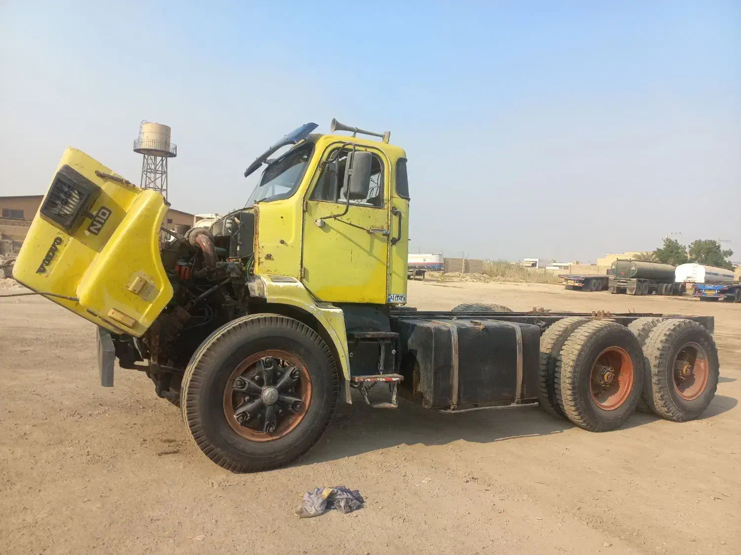 ولوو اسقاطی n10|خودرو سنگین|باوی, |دیوار