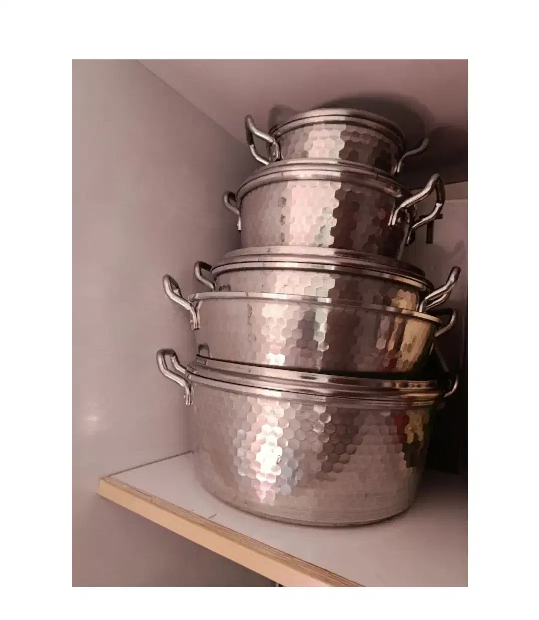 سرویس قابلمه روحی|ظروف پخت‌وپز|فولادشهر, مسکن مهر فولادشهر|دیوار