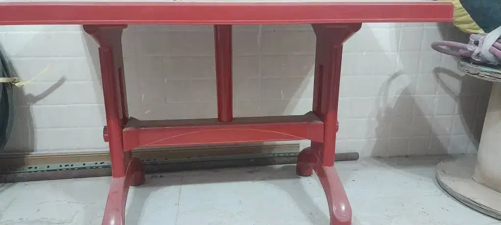 میز و صندلی پلاستیکی|میز و صندلی غذاخوری|نجفآباد, شهدای غربی|دیوار