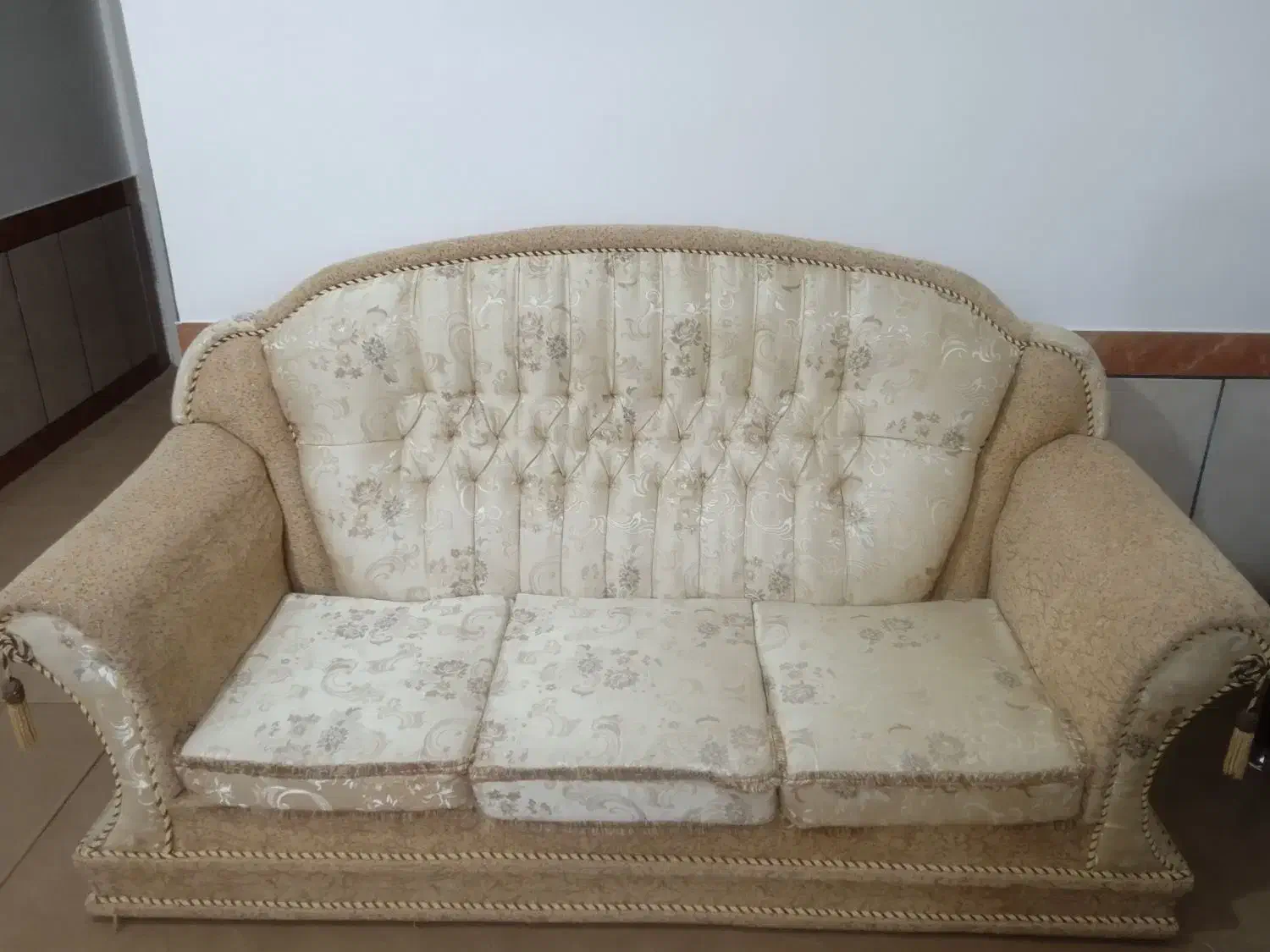 مبل ۷ نفره کاملا مشابه نو|مبلمان خانگی و میز عسلی|کازرون, |دیوار