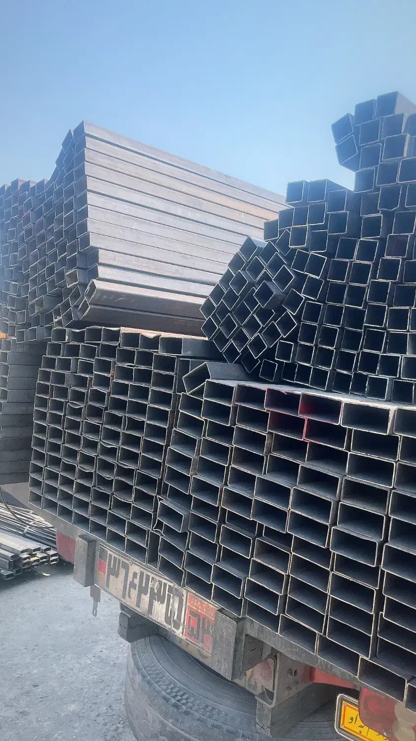 قوطی پروفیل نبشی ورق شیروانی کفی ناودانی تیراهن|مصالح و تجهیزات ساختمان|اصفهان, ارزنان|دیوار