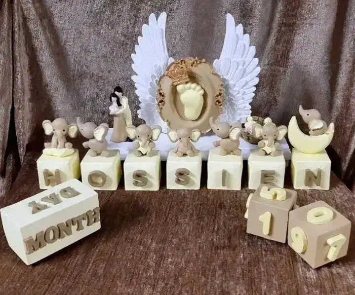 کاپ کیک و استند اسم|مجسمه، تندیس، ماکت|گلبهار, شهر جدید گلبهار|دیوار