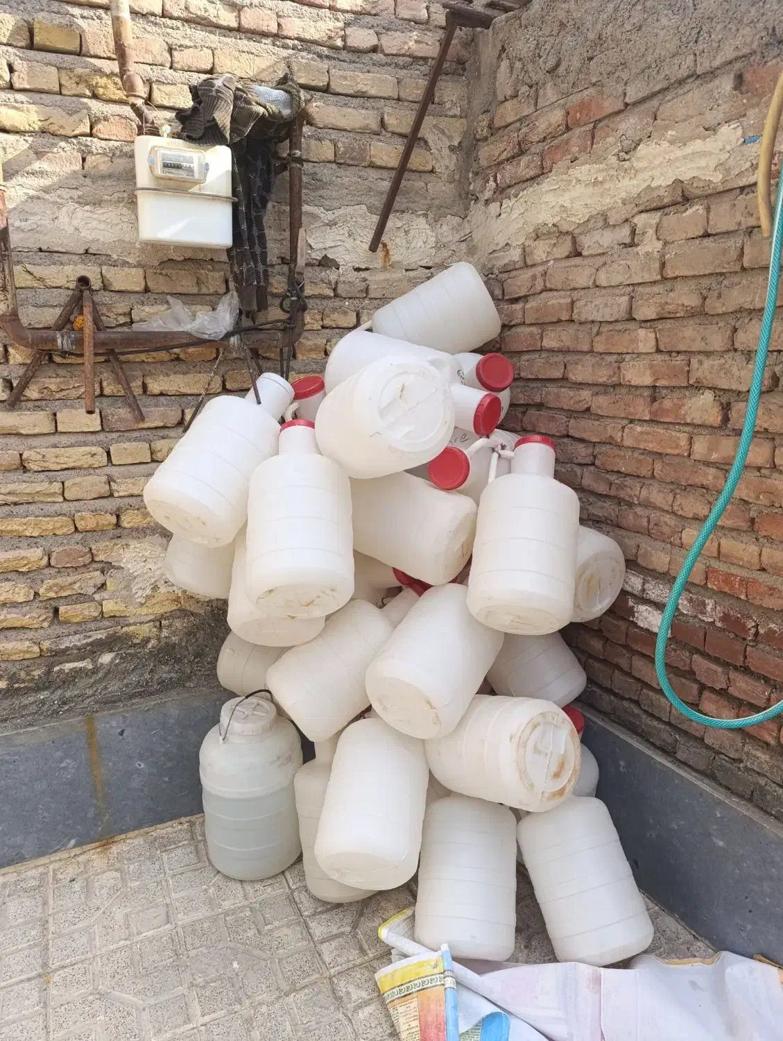 دبه|ظروف نگهدارنده، پلاستیکی، یک‌بارمصرف|اهر, |دیوار