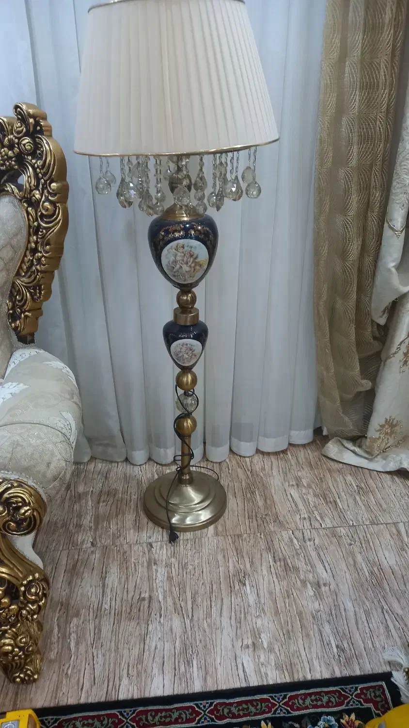 دو عدد اباژور در حد نو با کاسه سرمه ای|چراغ خواب و آباژور|اردبیل, |دیوار