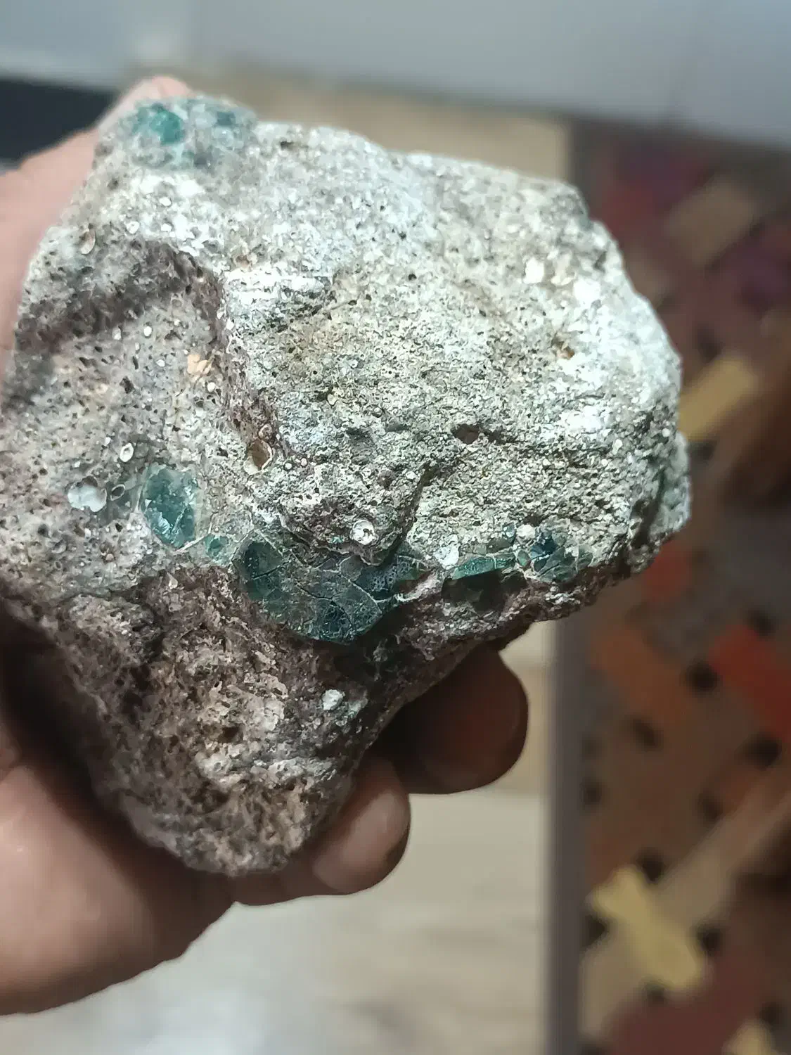 سنگ زمرد سبز|جواهرات|شیراز, رازی|دیوار