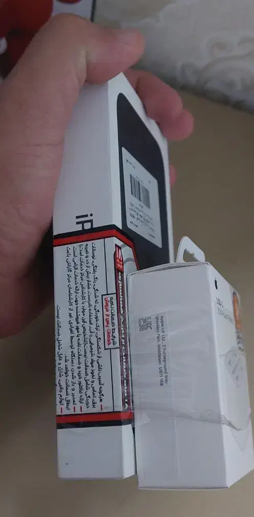 آیفون ۱۶ نرمال بهمراه شارژ اصلی|موبایل|رشت, گلسار|دیوار