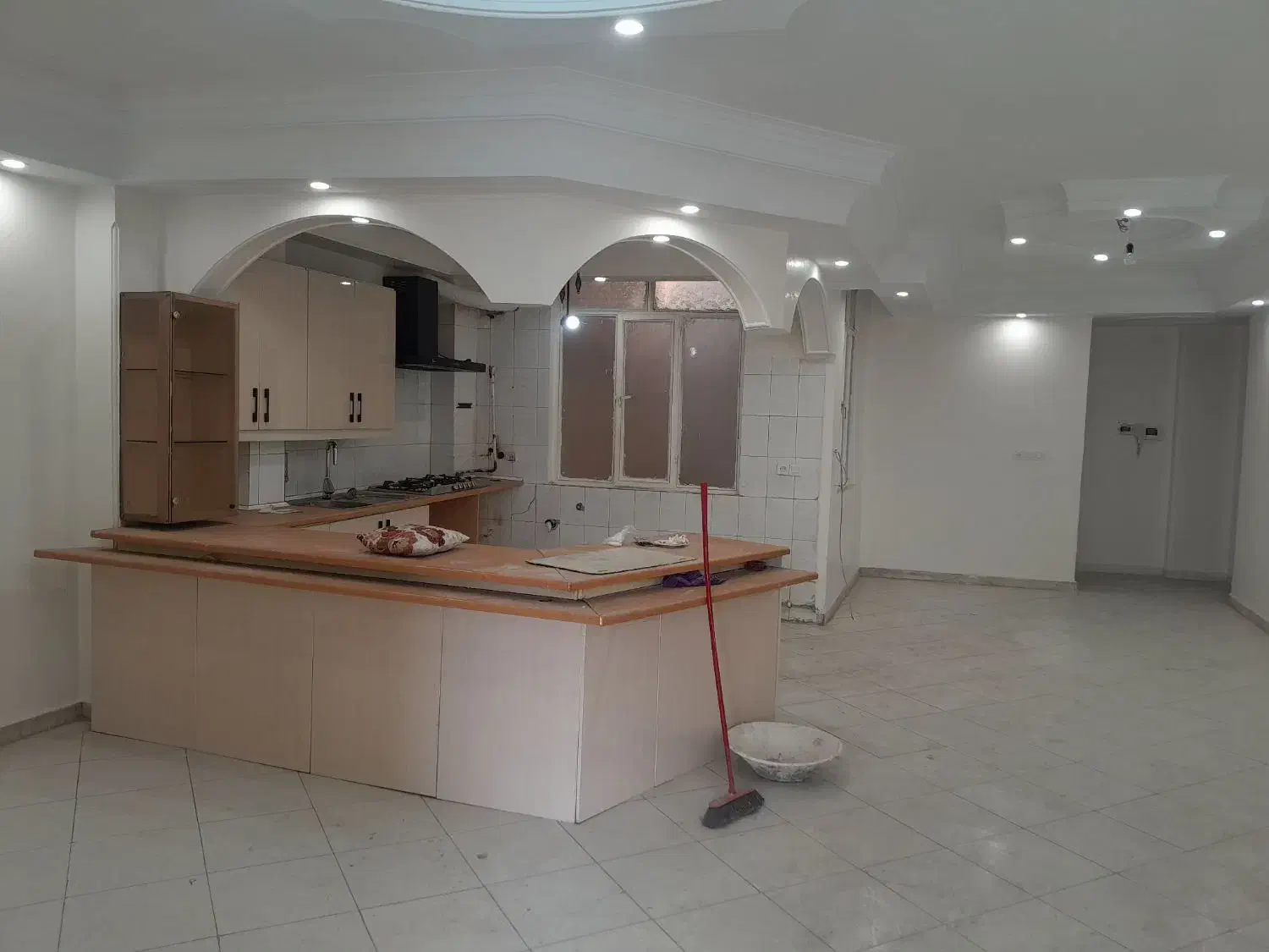 95 متر 2 خواب فول امکانات  اباذر