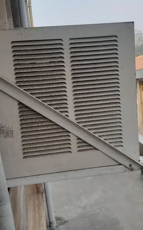 کولر گازی پنجره ای ایتالیایی|کولر گازی و فن‌کوئل|رشت, انصاری|دیوار