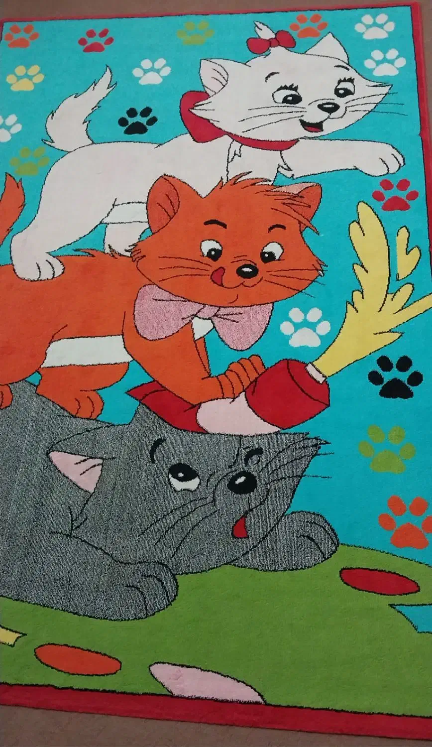 فرش کودک|فرش|نجف‌آباد, قلعه سفید|دیوار