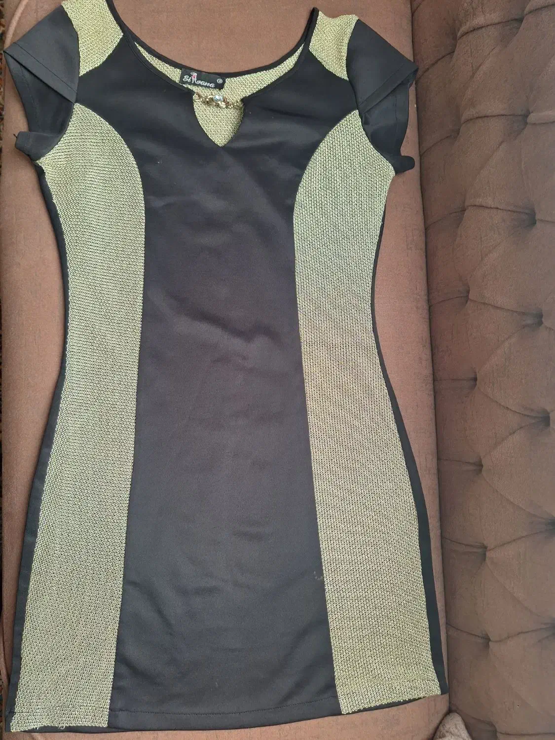 پیرهن مجلسی|لباس|بیرجند, |دیوار