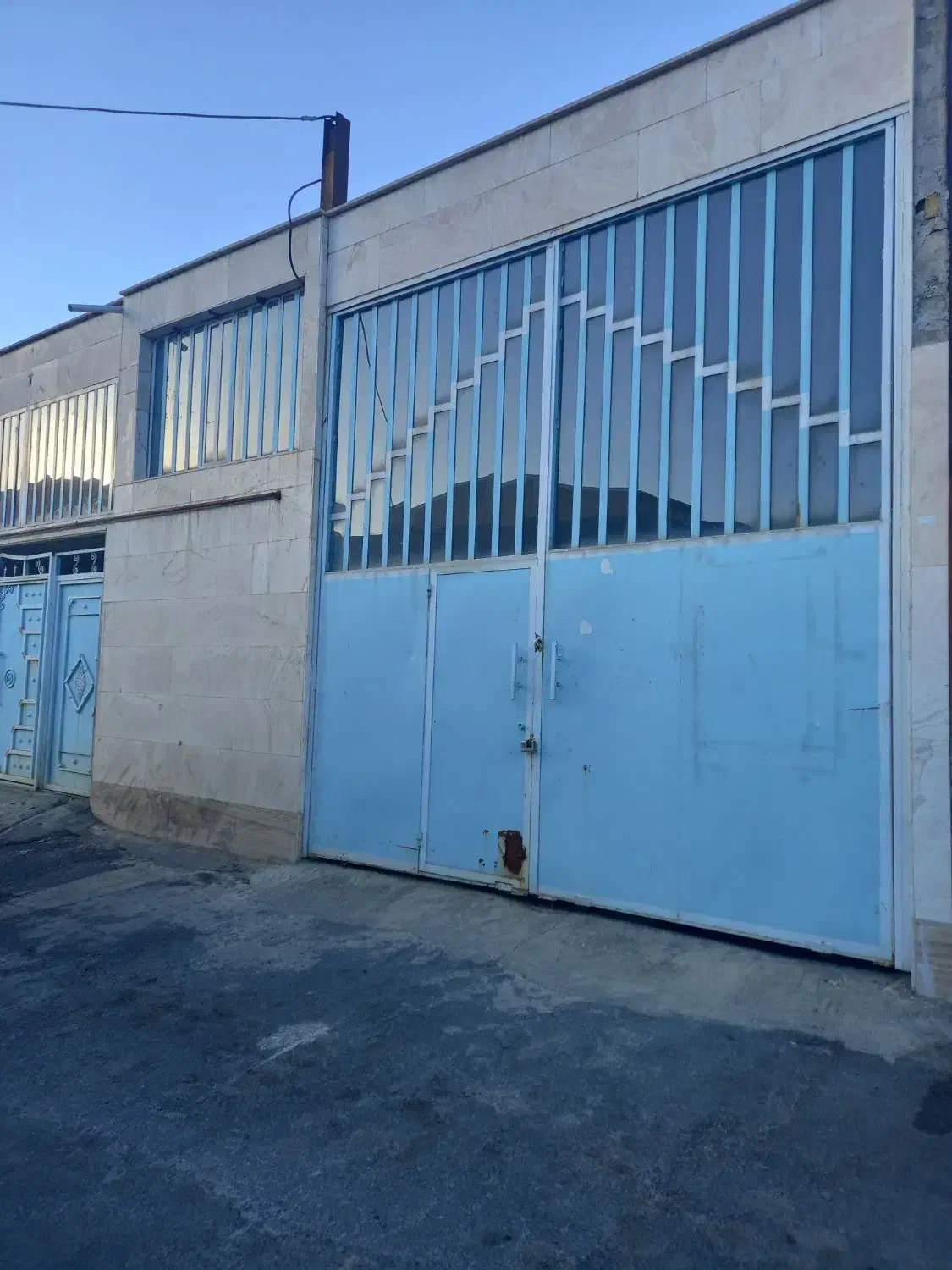 اجاره واحد ۲۰۰ متری|اجارهٔ مغازه و غرفه|شازند, |دیوار