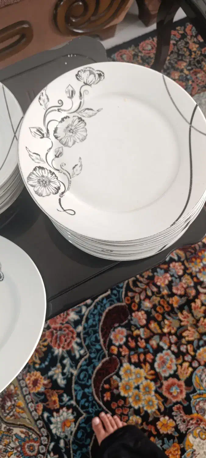 سرویس غذاخوری چینی|ظروف سرو و پذیرایی|نیشابور, رحمت آباد|دیوار