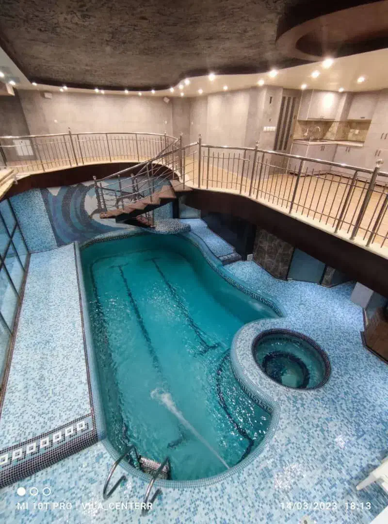 ویلای استخر سرپوشیده آبگرم ساحلی در باغ بهادران|اجارهٔ کوتاه‌مدت ویلا و باغ|باغ بهادران, |دیوار