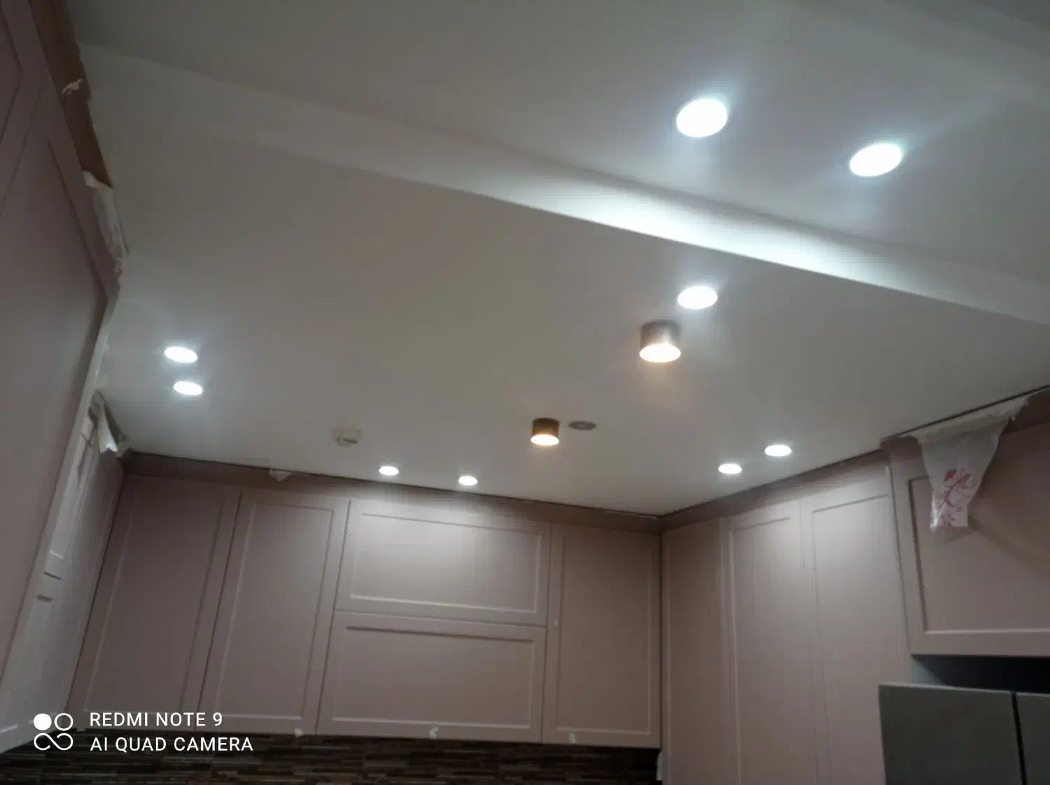 برقکار صنعتی ساختمان|خدمات پیشه و مهارت|صدرا-فارس, فاز ۱|دیوار