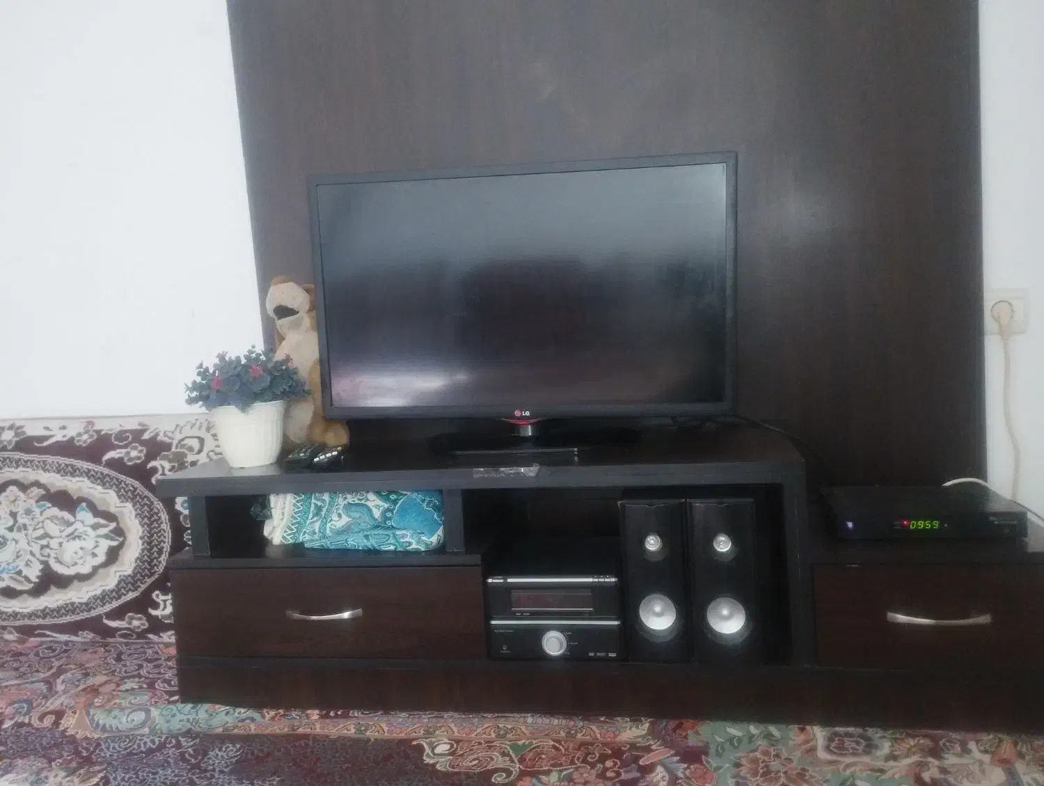 تلویزیون|تلویزیون و پروژکتور|نگین شهر, |دیوار