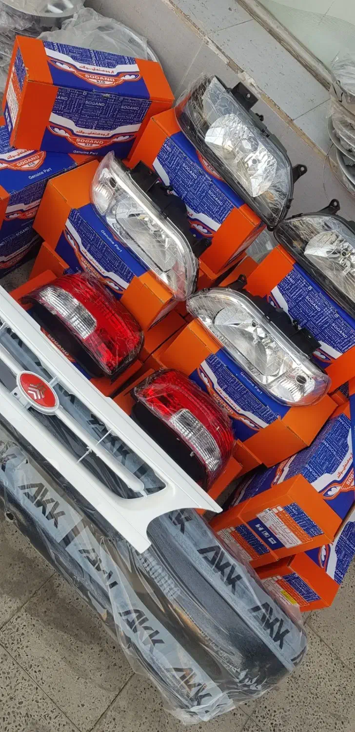 پک 4عدد چراغ پراید 131 جلو و عقب باهم تک هم میدیم|قطعات یدکی و لوازم جانبی|کرج, حصار|دیوار