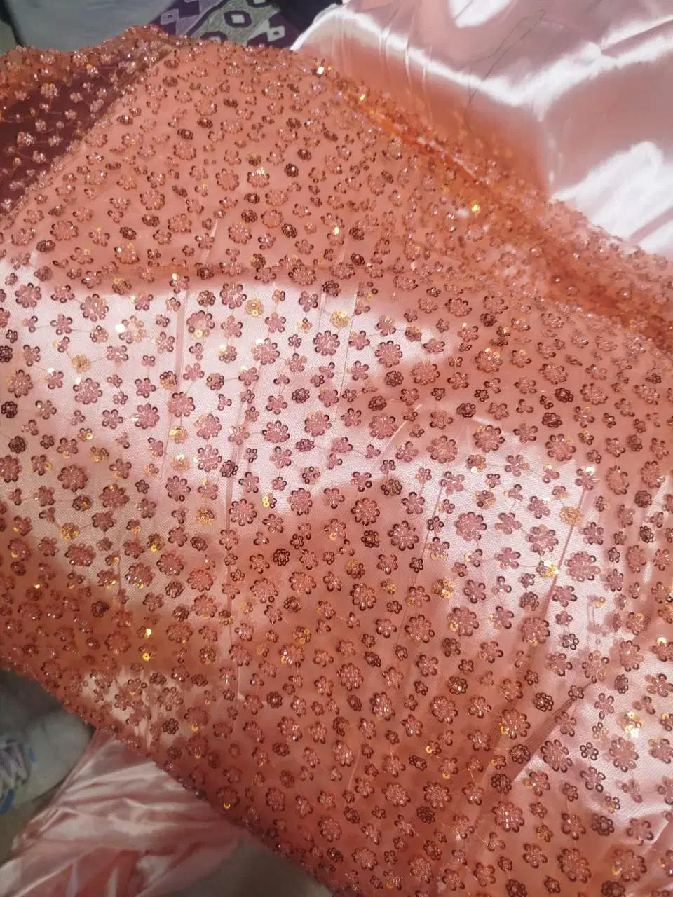 پارچه سقزی|لباس|سنندج, |دیوار