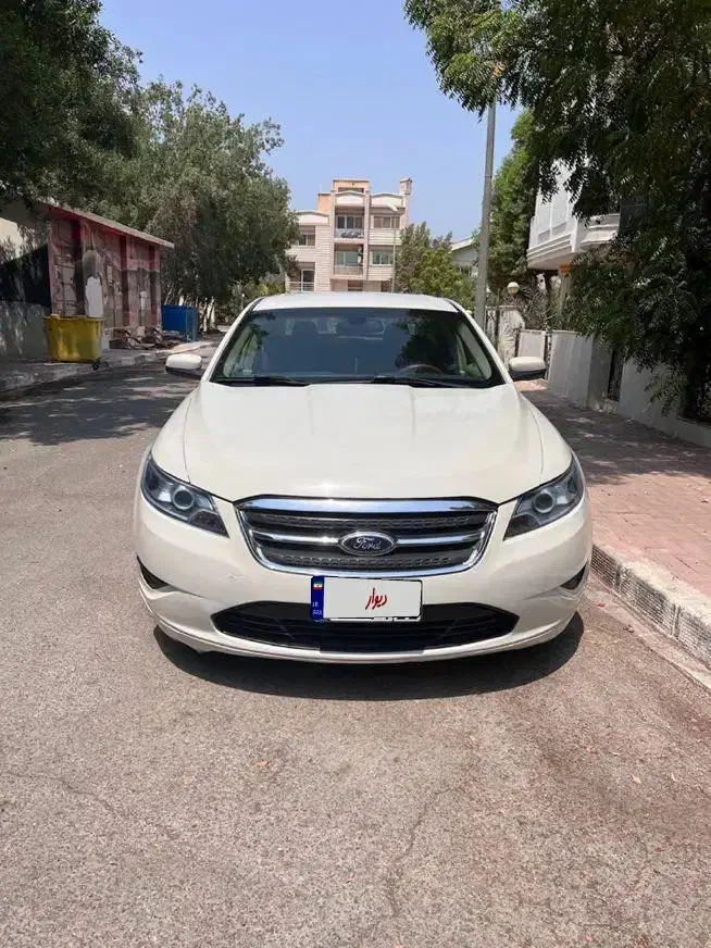 فورد تاروس سفید|خودرو سواری و وانت|کیش, |دیوار