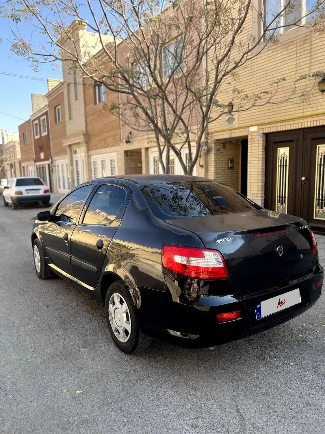 رانا مشکی مدل ۹۲|خودرو سواری و وانت|کاشان, شهرک امیرالمومنین|دیوار