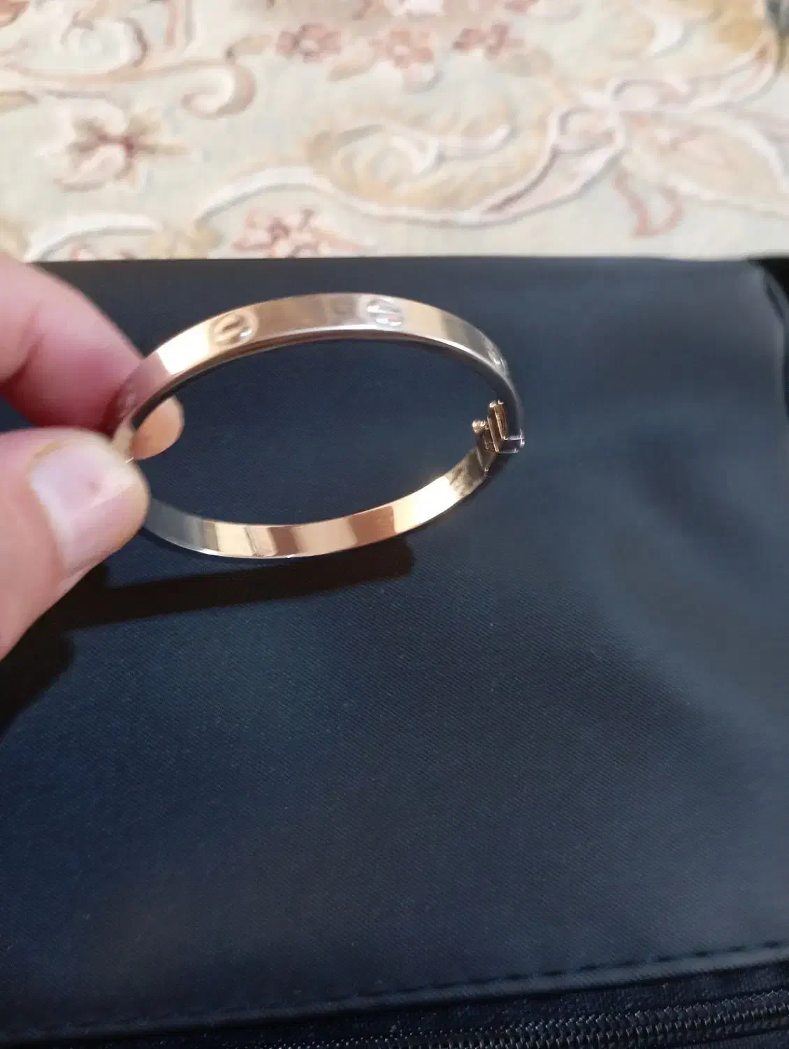 دستبند|جواهرات|قم, نیروگاه|دیوار