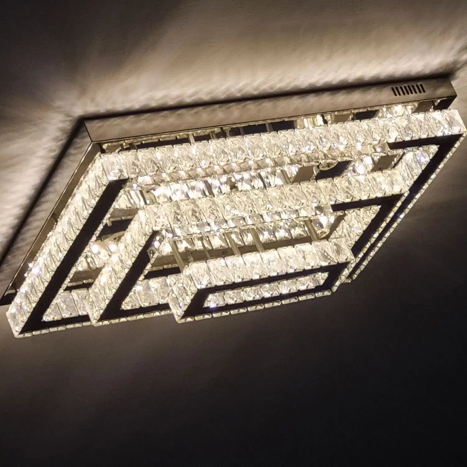 لوستر ال ای دی جفت|لوستر و چراغ آویز|شاهین‌شهر, شهرک پردیس|دیوار