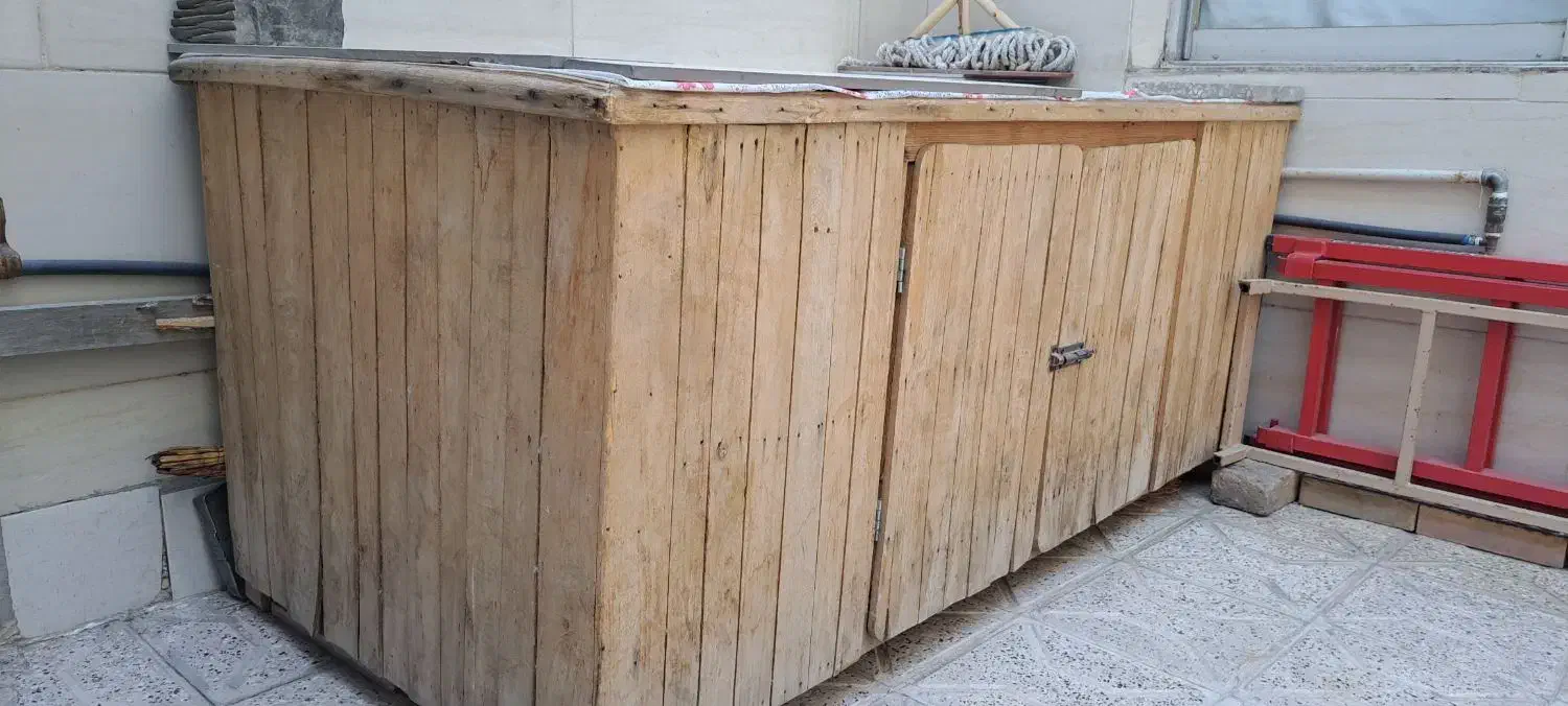 تخت وکمد چوبی بزرگ|تخت و صندلی بچه|مشهد, کوشش|دیوار