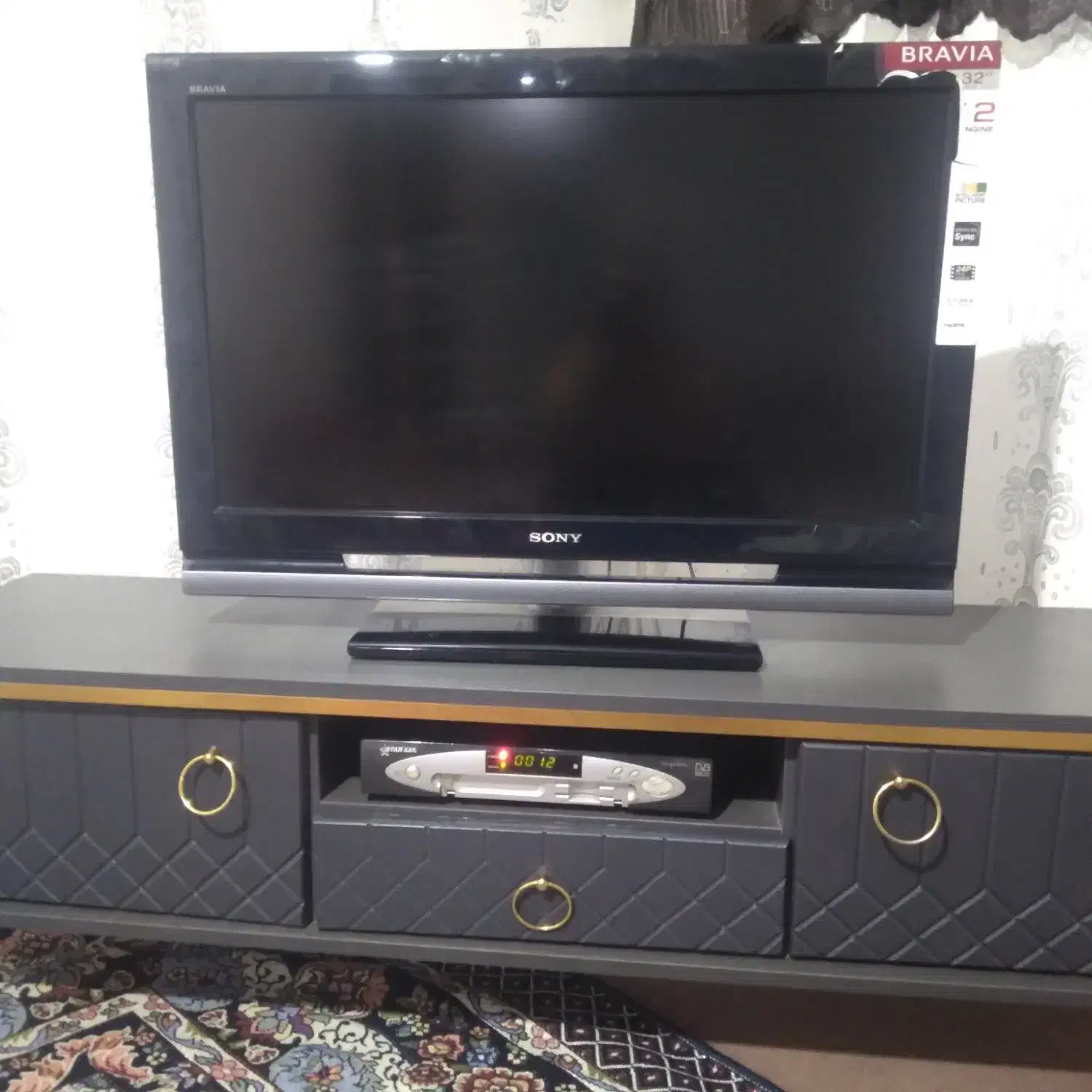 یک عددتلویزیون ال سی دی|تلویزیون و پروژکتور|خرم‌آباد, |دیوار