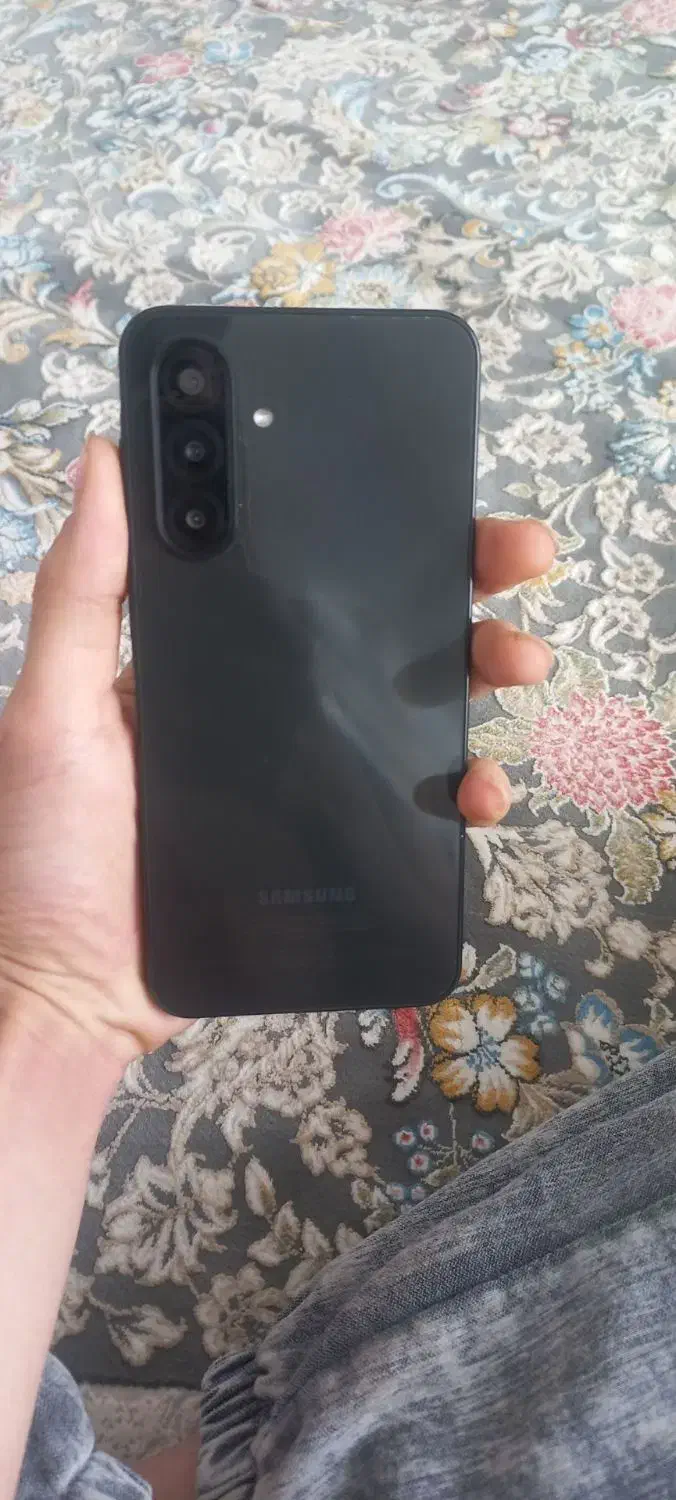 a17|موبایل|اقبالیه, |دیوار