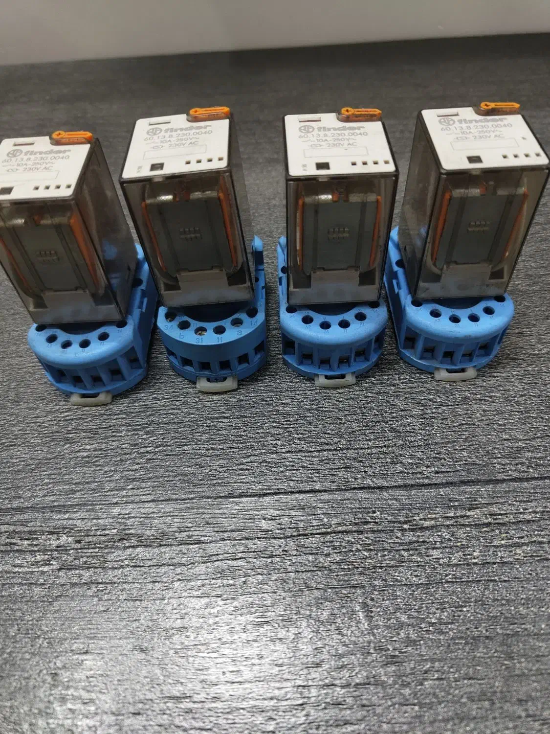 رله finder|قطعات و لوازم جانبی رایانه|ساوه, |دیوار