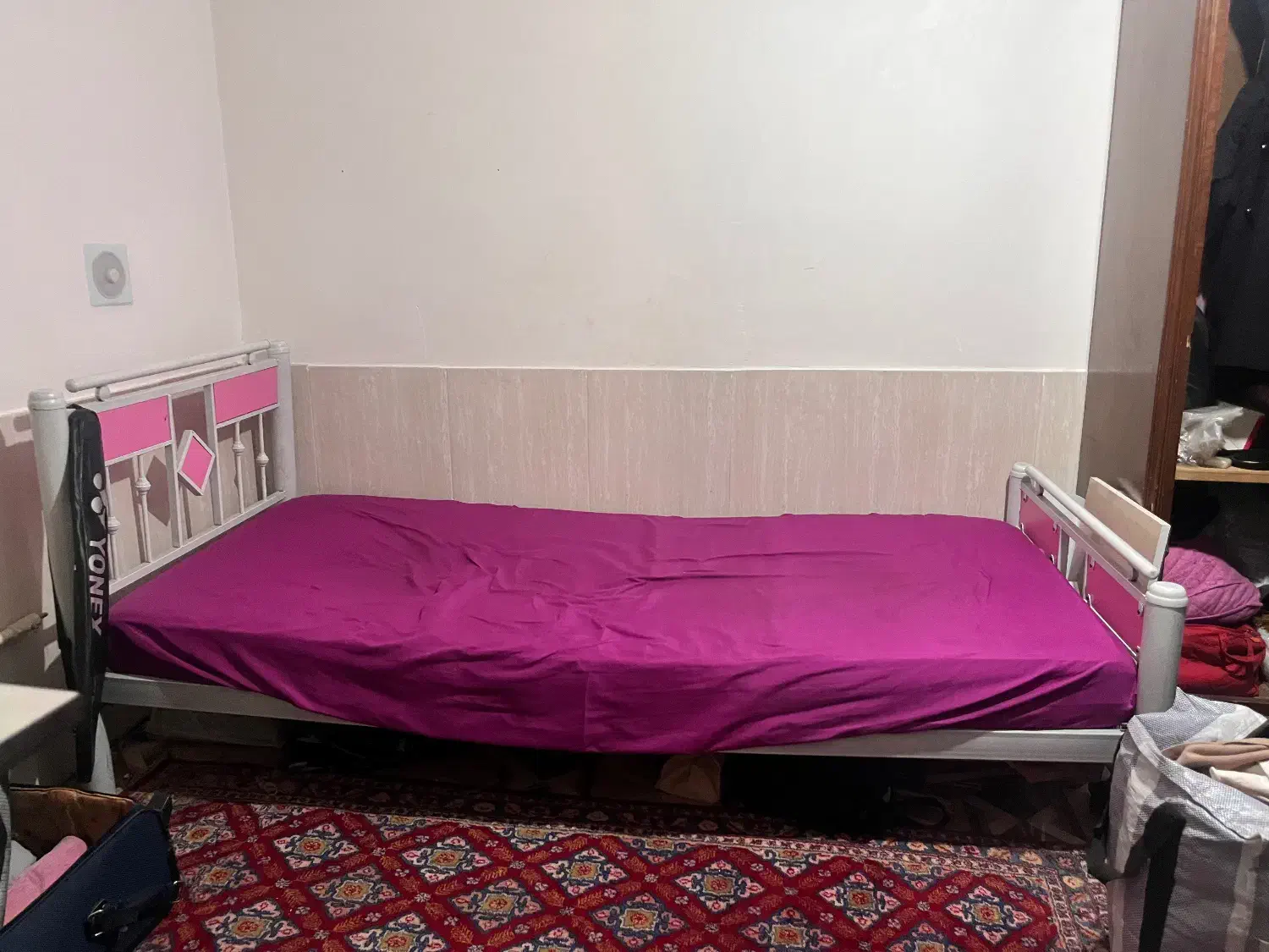 تخت خواب|تخت و سرویس خواب|نیشابور, دارایی|دیوار