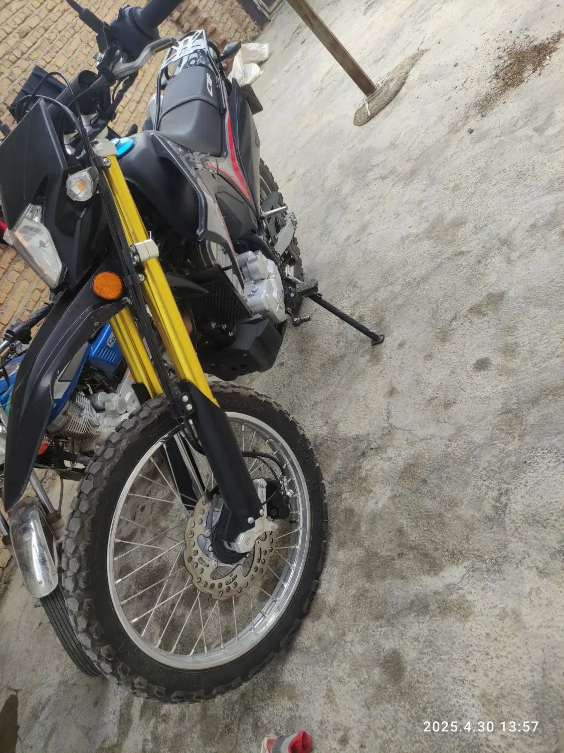 موتور ۲۵۰ crf مدل ۱۴۰۳|موتورسیکلت|شبستر, |دیوار