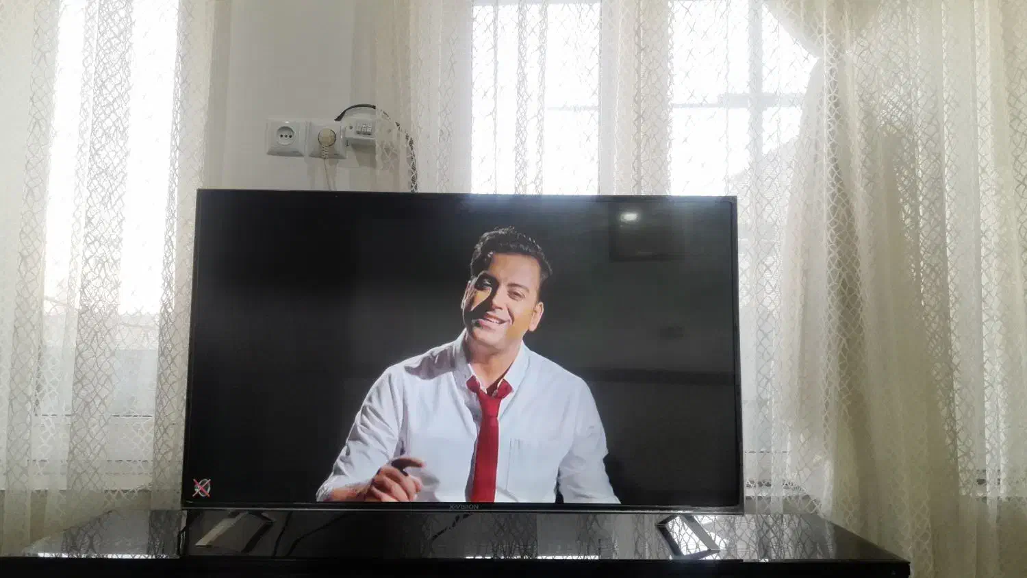 تلویزیون|تلویزیون و پروژکتور|بیستون, |دیوار