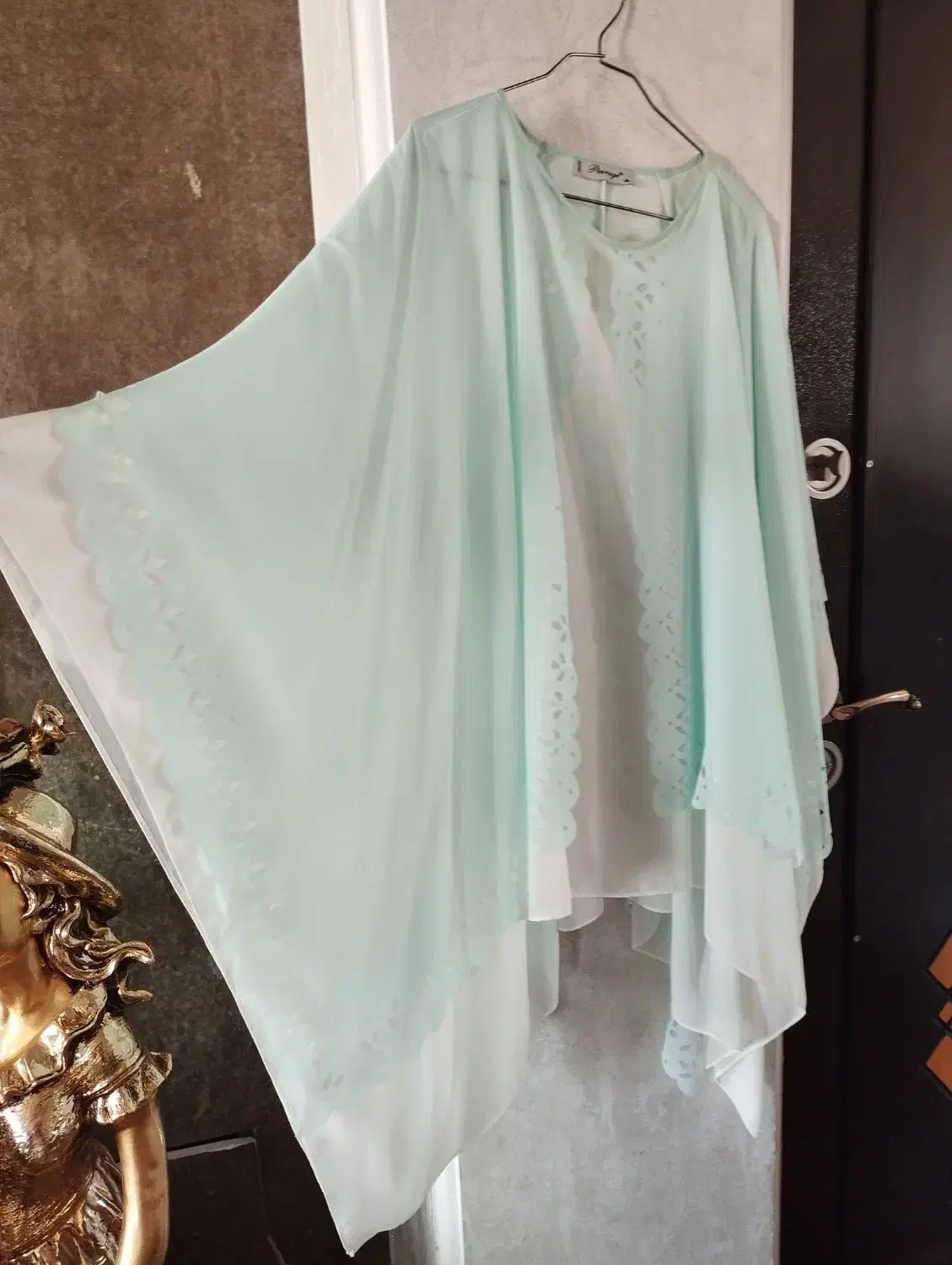 مقداری زیادی لباس به روز در حد نو نو|لباس|ارومیه, |دیوار